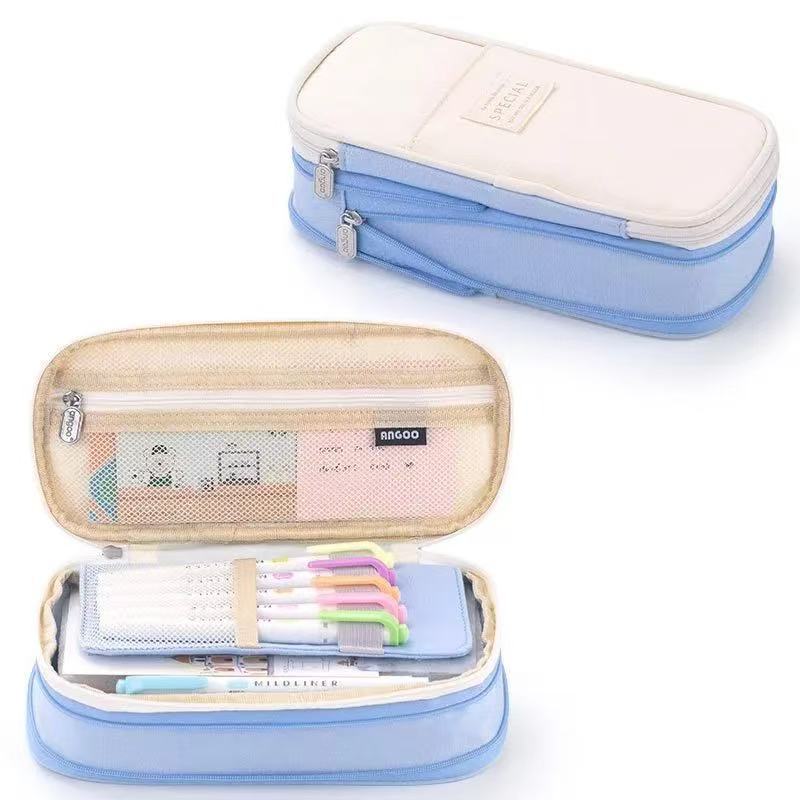 Canvas pencil case with zip closure – product photograph
